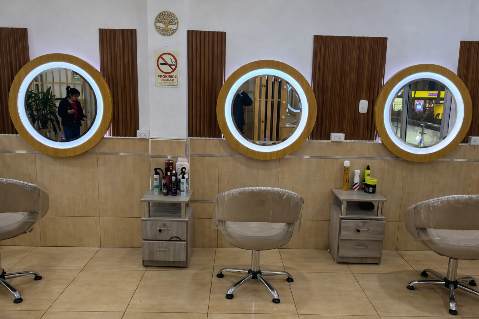 Peluquer&iacute;a Angel&iacute;sima 1